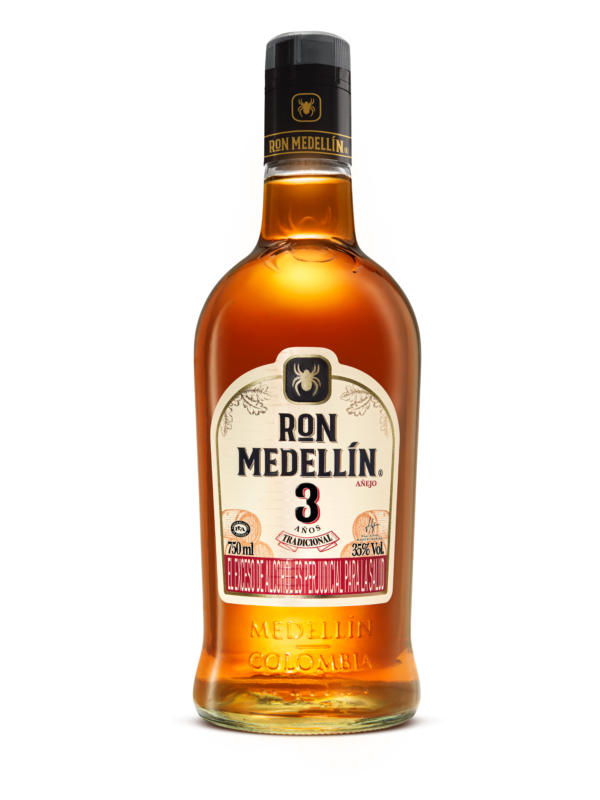 RON MEDELLIN 3 AÑOS TRADICIONAL